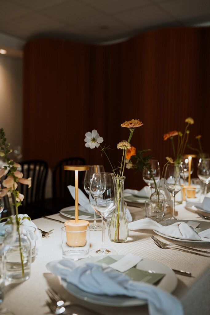 minimalistic wedding table decor and florals